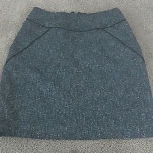 Taheri grey and white business skirt size 10